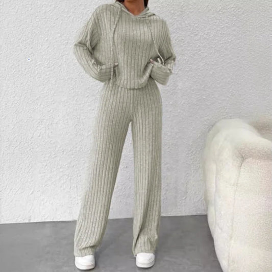 CozyHaven Set - Your Winter-Ready Comfort Armor